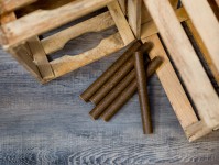 Kip sticks frikandel groot 